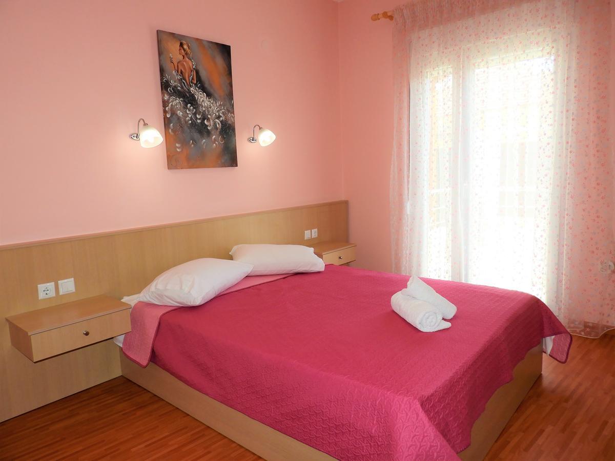Apartment Christos Limenaria Екстериор снимка
