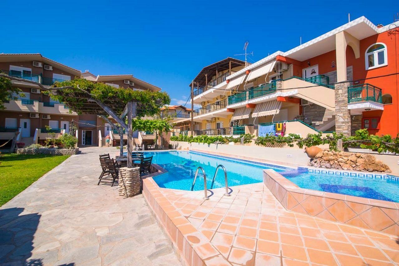 Apartment Christos Limenaria Екстериор снимка