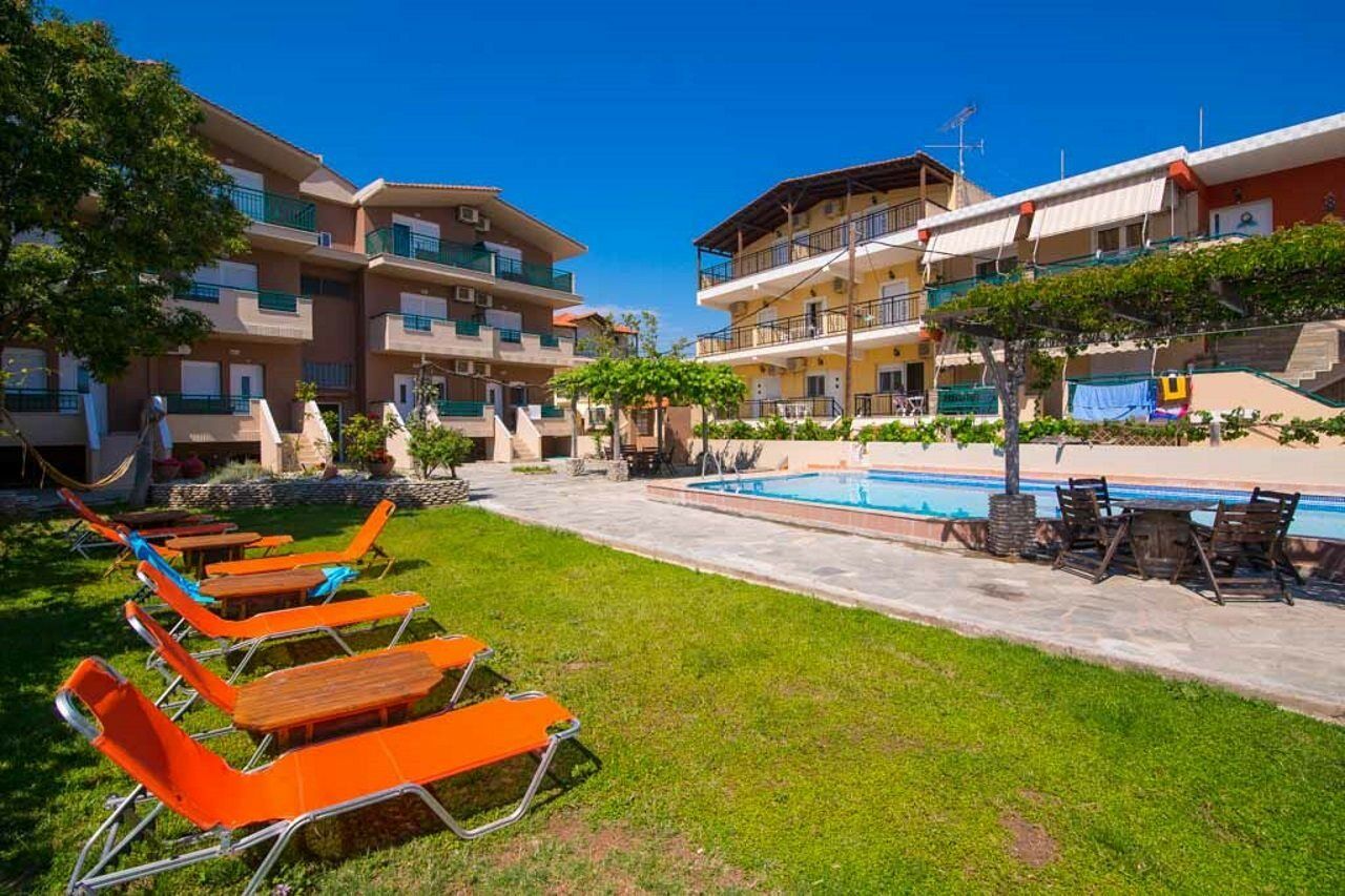 Apartment Christos Limenaria Екстериор снимка